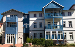Ferienwohnung in Kühlungsborn - Ostsee-Domizil Sandburg - Frontansicht Ostsee-Domizil Sandburg Ostsee-Domizil Sandburg
