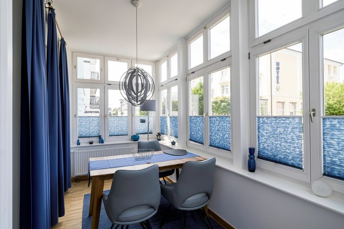 Ferienwohnung in Kühlungsborn - Ostsee-Domizil Sandburg - Wintergarten, Essbereich Ferienwohnung in Kühlungsborn - Ostsee-Domizil Sandburg - Wintergarten, Essbereich