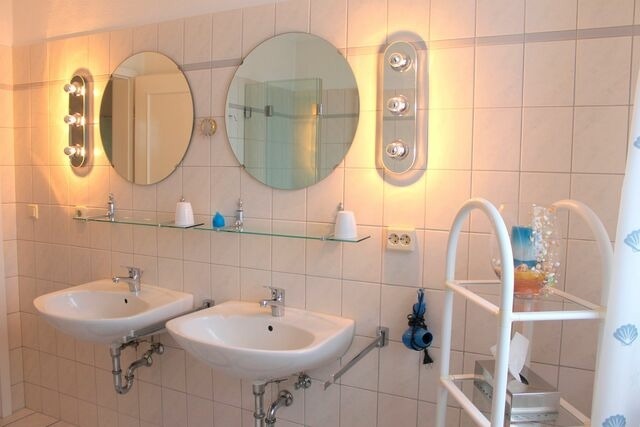 Ferienwohnung in Grömitz - Friesenhaus Grömitz - mit schönem Balkon, kostenlosem WLAN und Saisonstrandkorb - Bild 12