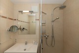 Ferienwohnung in K&uuml;hlungsborn - 9987- Urlaubstr&auml;ume Am Meer, WE 3.4 Strandkorb auf der Terrasse - Bild 10