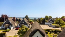 "Am hohen Ufer", Reetdach-Haus "Strand Ahoi 131"