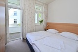 Ferienwohnung in Sellin - Ferienwohnung 6 mit Sauna WLAN 6 Pers. Sellin auf Rügen Villa Celia 200 m vom Strand entfernt - Bild 5