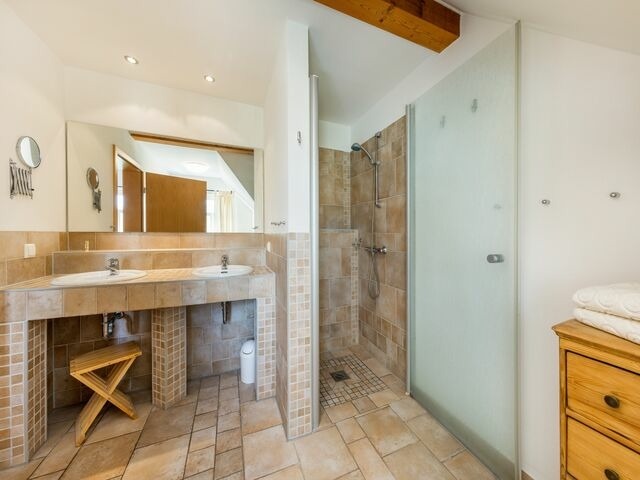 Ferienhaus in Garz - Familienferienhaus R&uuml;genbrise - Gemeinsames Urlauben mit Steg auf R&uuml;gen - Bild 17