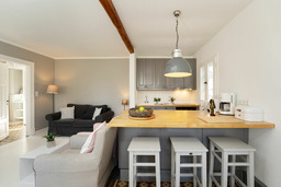 Wei&szlig;es Haus (9123/II)