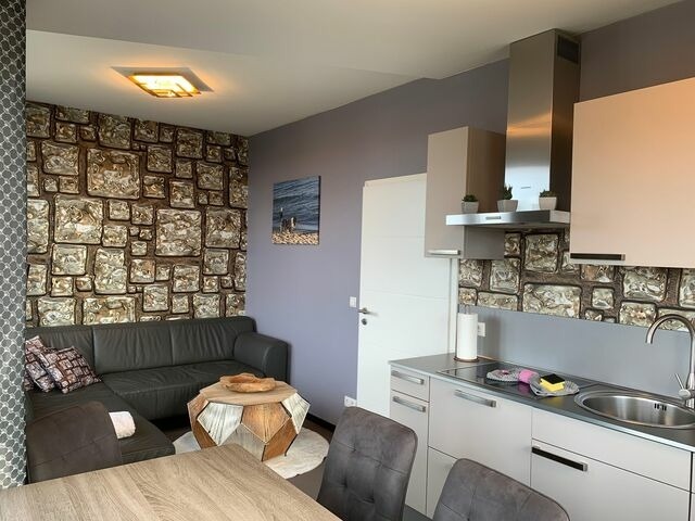 Ferienwohnung in G&ouml;hren - Stilvolle, moderne Ferienwohnung Meerblick G&ouml;hren, Balkon, 2 Schlafzimmer, Hunde Willkommen - Bild 2